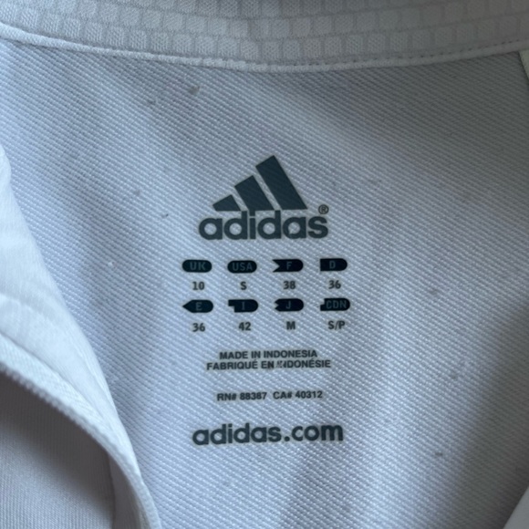 # 95- Adidas White Zip Up Top with Relaxed Fit - Picture 3 of 5